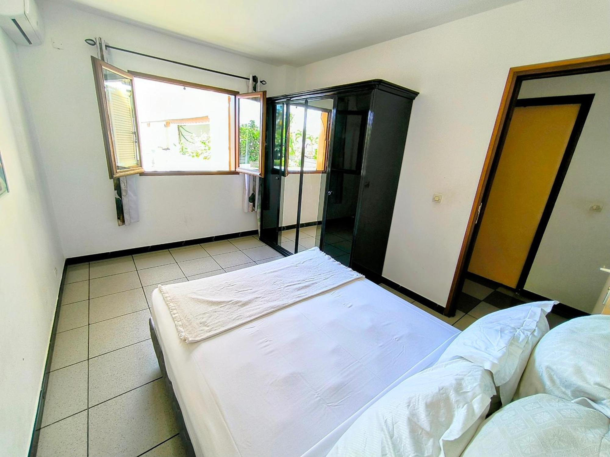 Le Tournesol Apartment La Saline Le Bains Luaran gambar